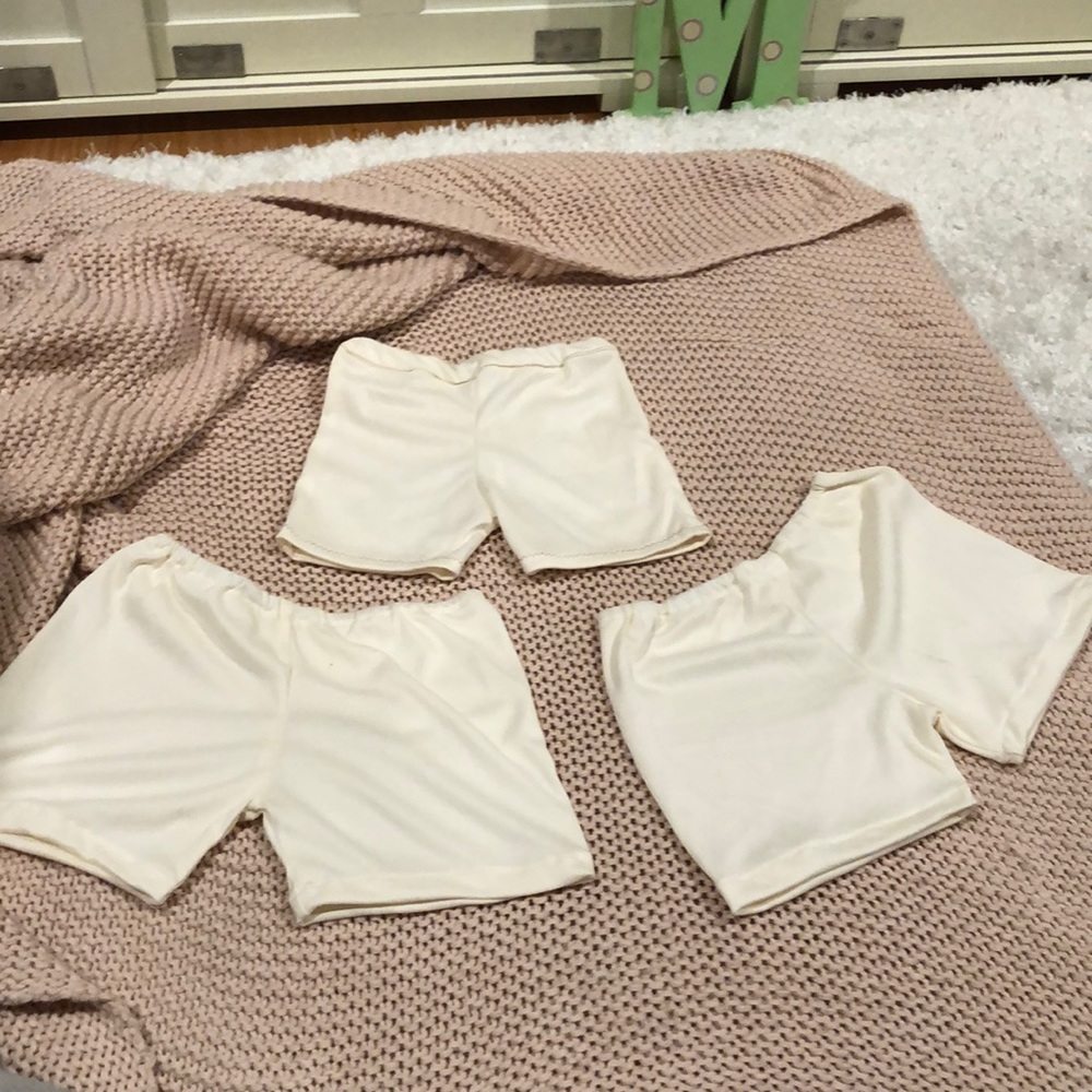 Short to wear under skirt set (kb1)